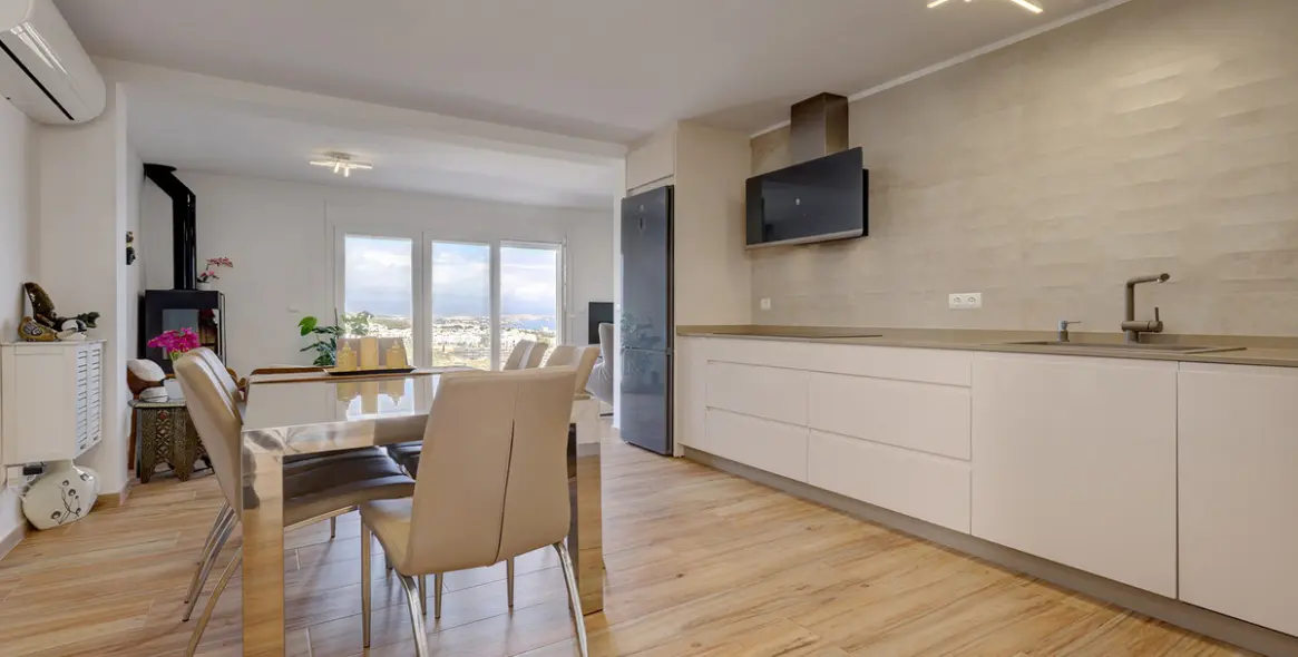 Продажа дома на две семьи в Manilva 3