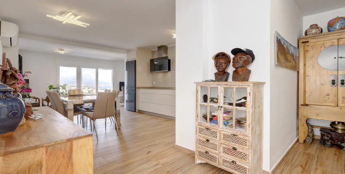 Продажа дома на две семьи в Manilva 8