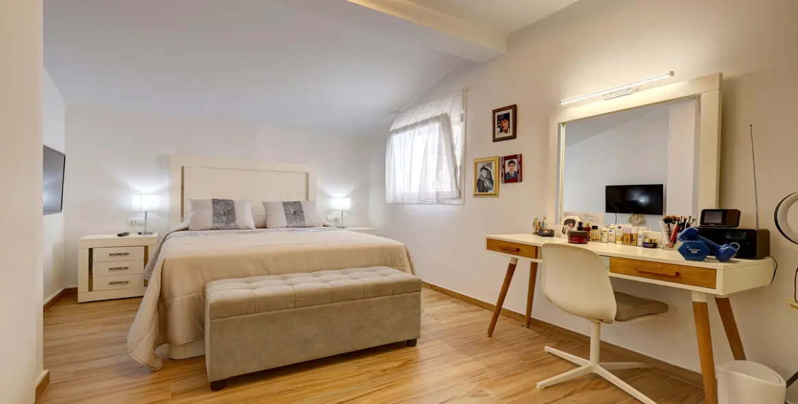 Продажа дома на две семьи в Manilva 9