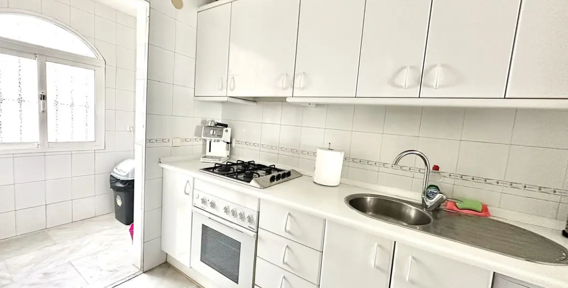 Продажа таунхауса в Calahonda 11