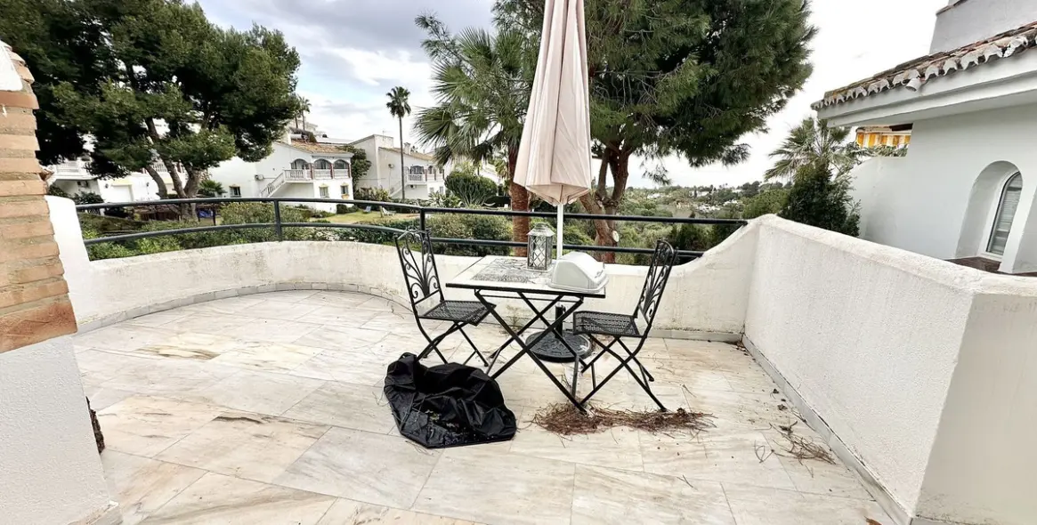 Продажа таунхауса в Calahonda 13