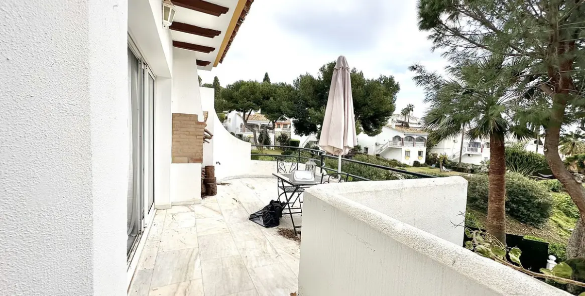 Продажа таунхауса в Calahonda 16