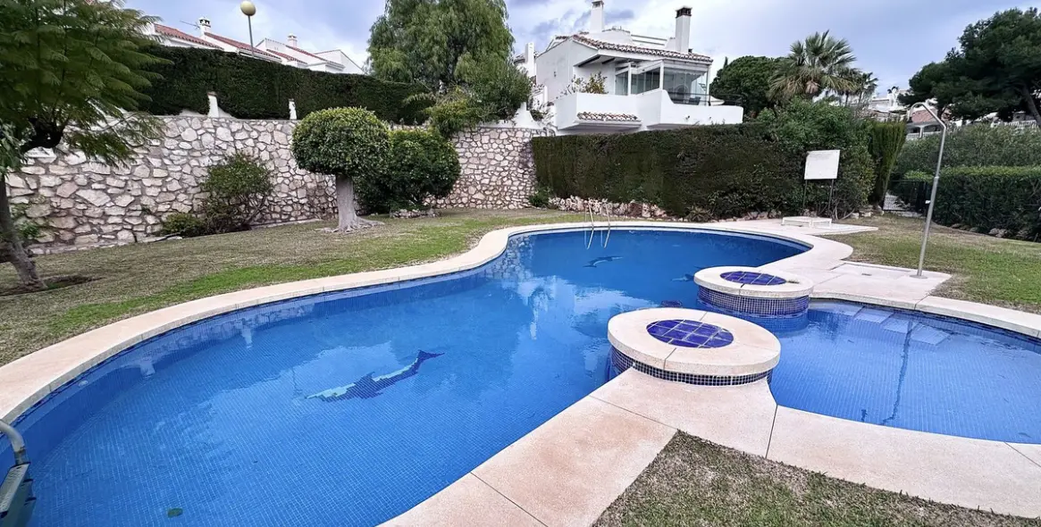 Venta de adosado en Calahonda 24