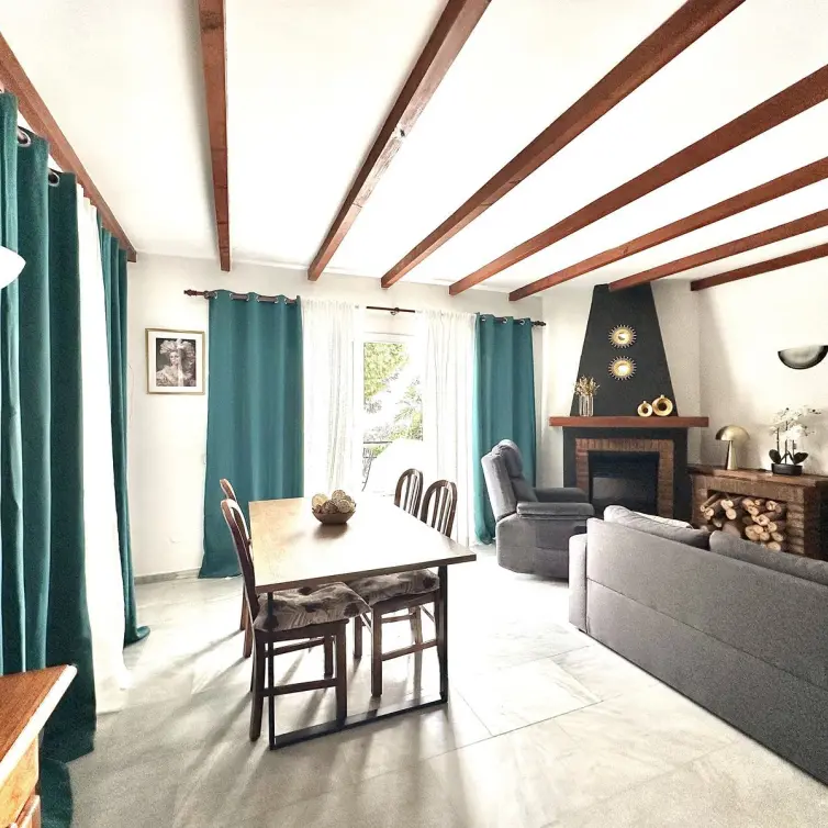 Sale of townhouse in Calahonda