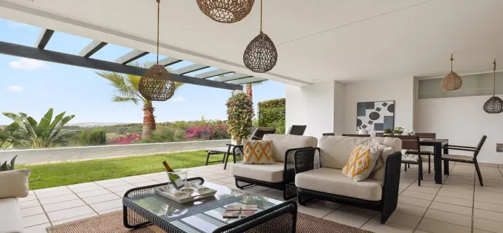 Sale of ground floor apartment in Casares 0