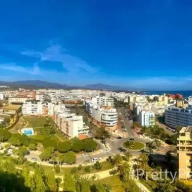 Продажа двухуровневого пентхауса в Estepona