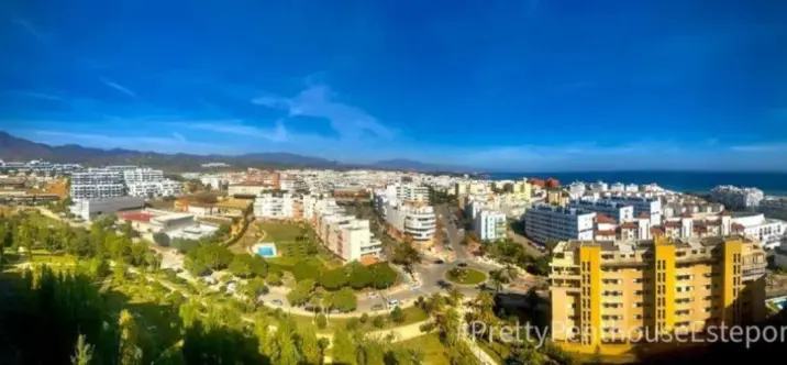 Продажа двухуровневого пентхауса в Estepona 1