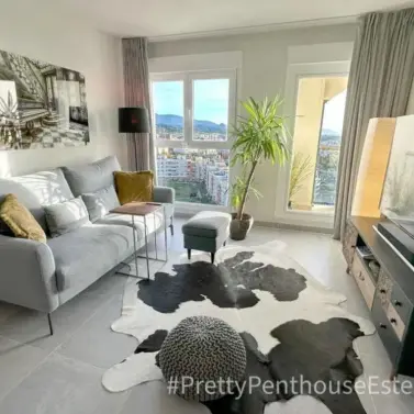 Продажа двухуровневого пентхауса в Estepona