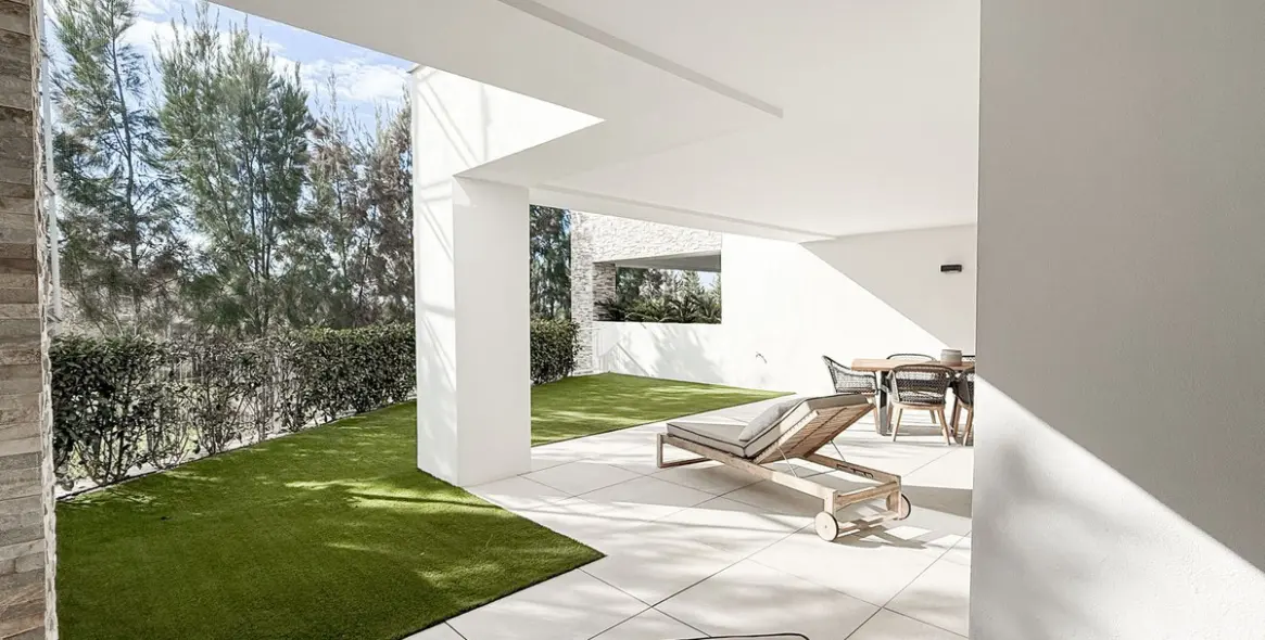 Продажа апартаментов на первом этаже в Artola 33