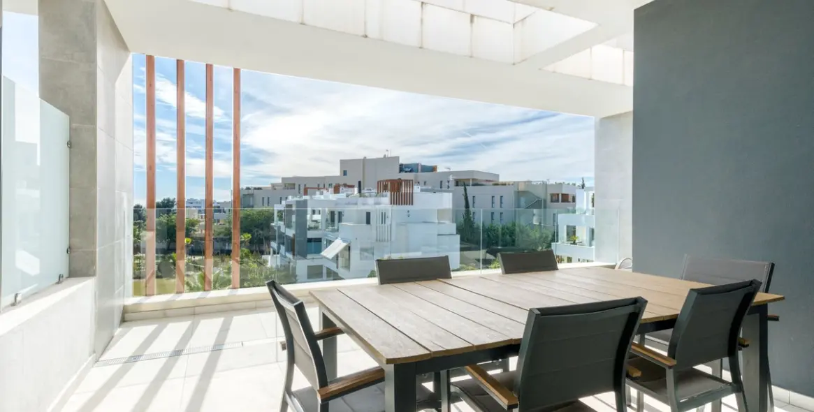 Продажа пентхауса в Estepona 11