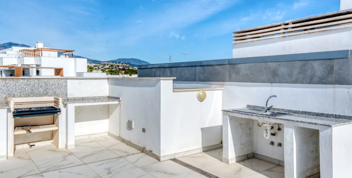 Продажа пентхауса в Estepona 20