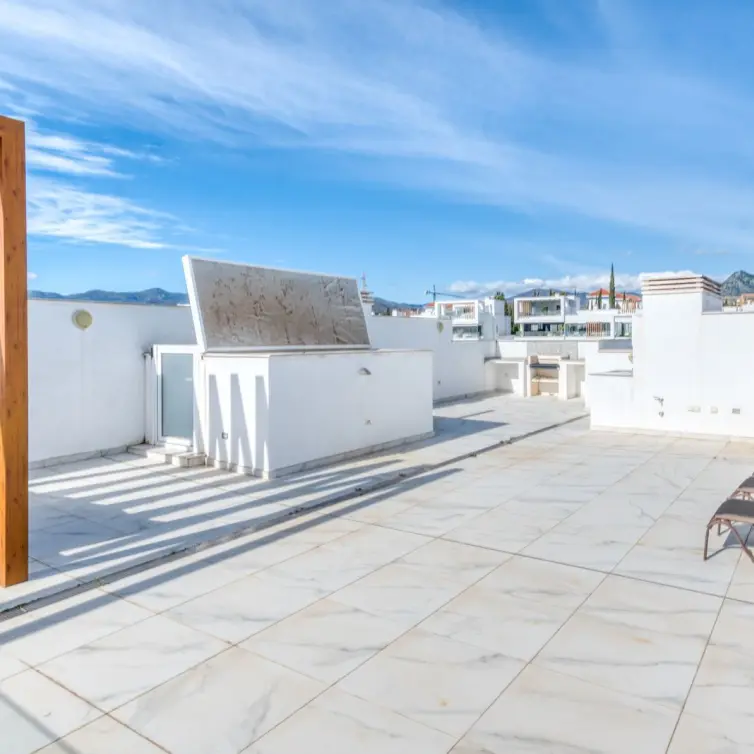 Продажа пентхауса в Estepona