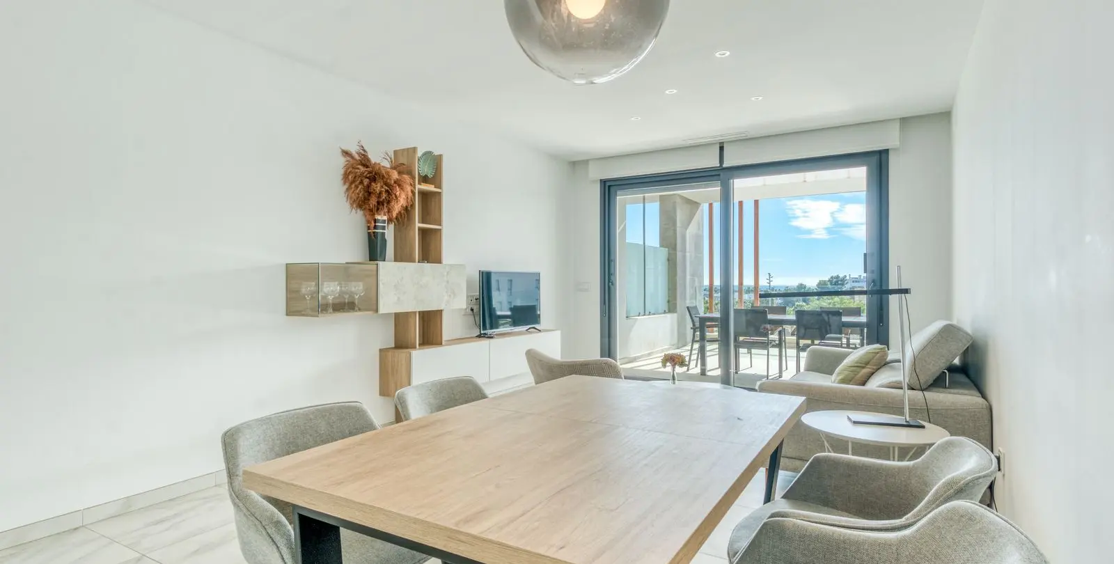 Sale of penthouse in Estepona 7