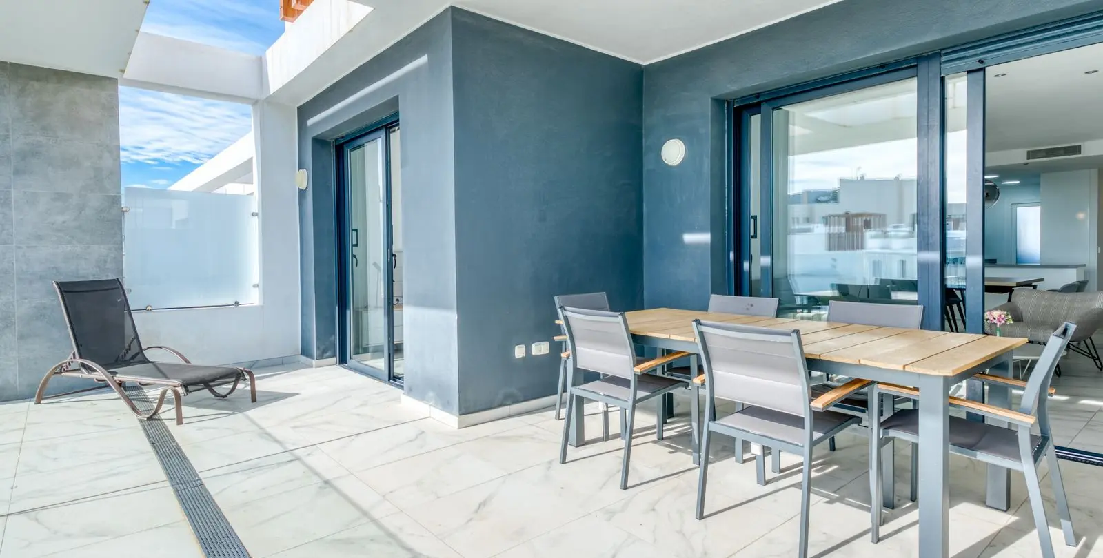 Sale of penthouse in Estepona 13