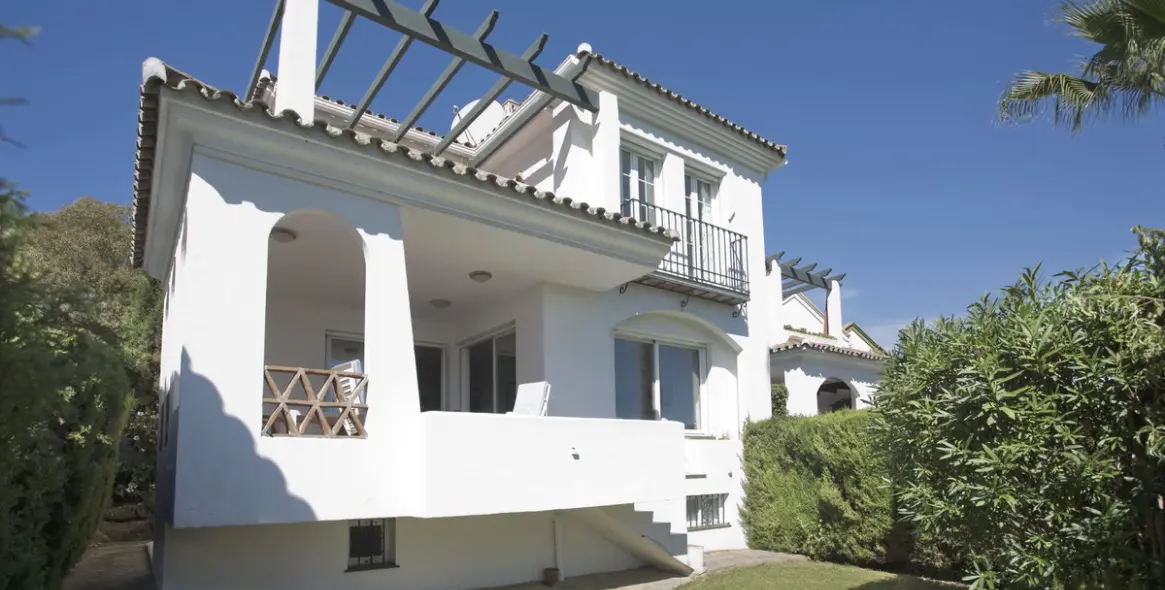 Продажа дома на две семьи в Guadalmina Baja 16