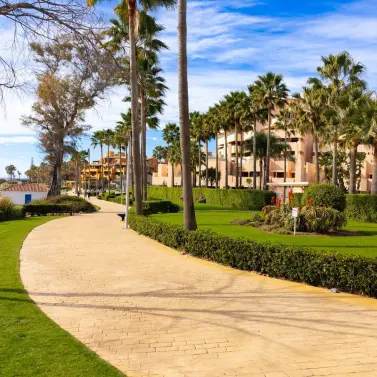 Sale of ground floor apartment in New Golden Mile