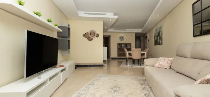 Sale of ground floor apartment in New Golden Mile 4