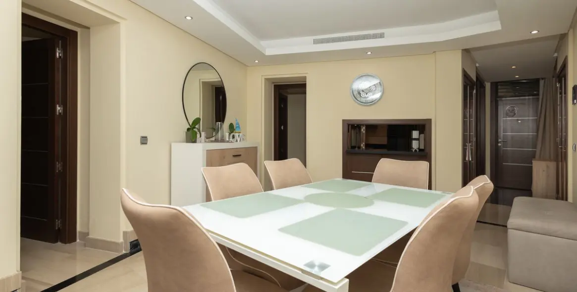 Sale of ground floor apartment in New Golden Mile 6