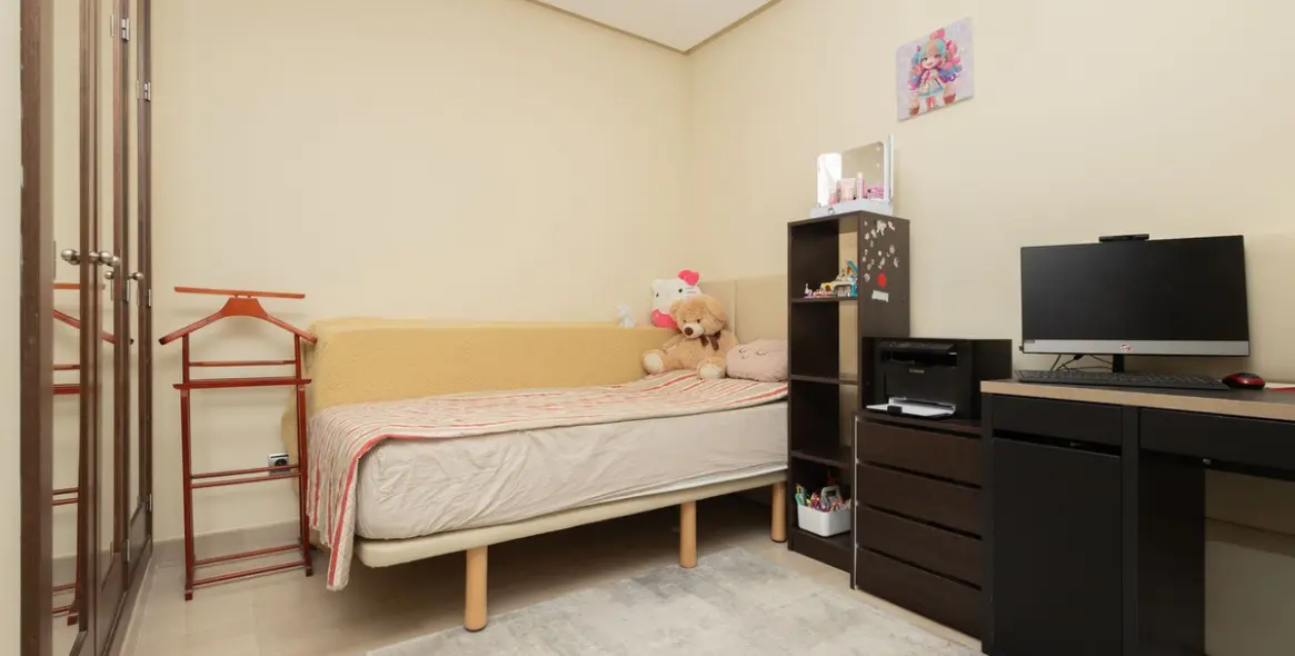 Sale of ground floor apartment in New Golden Mile 14