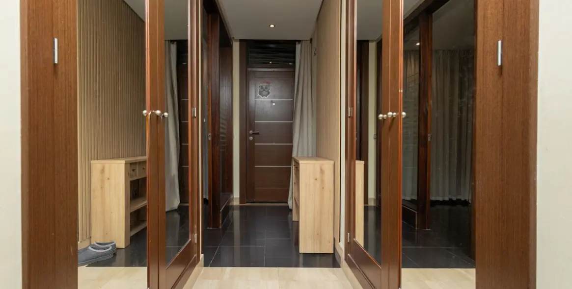 Sale of ground floor apartment in New Golden Mile 20