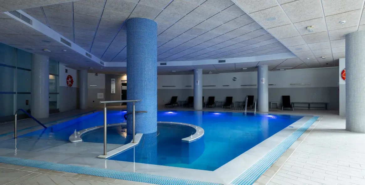 Продажа апартаментов на первом этаже в New Golden Mile 43