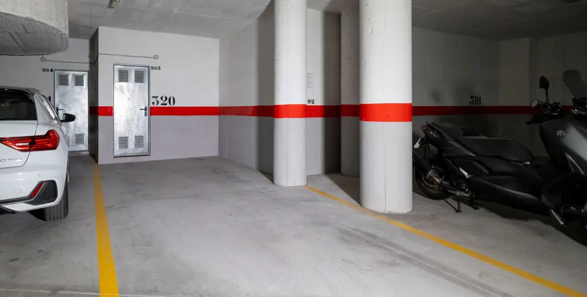 Продажа апартаментов на первом этаже в New Golden Mile 45