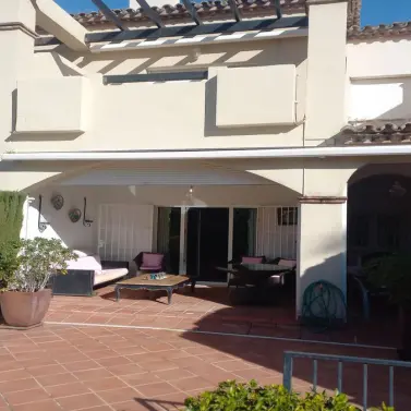 Sale of townhouse in Guadalmina Baja