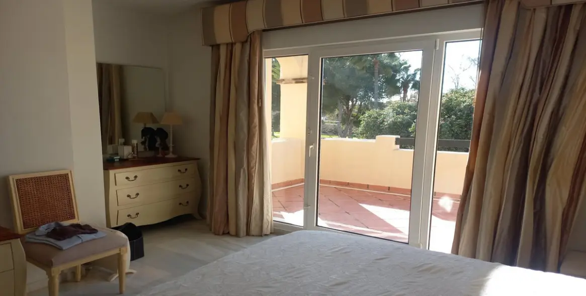 Sale of townhouse in Guadalmina Baja 10