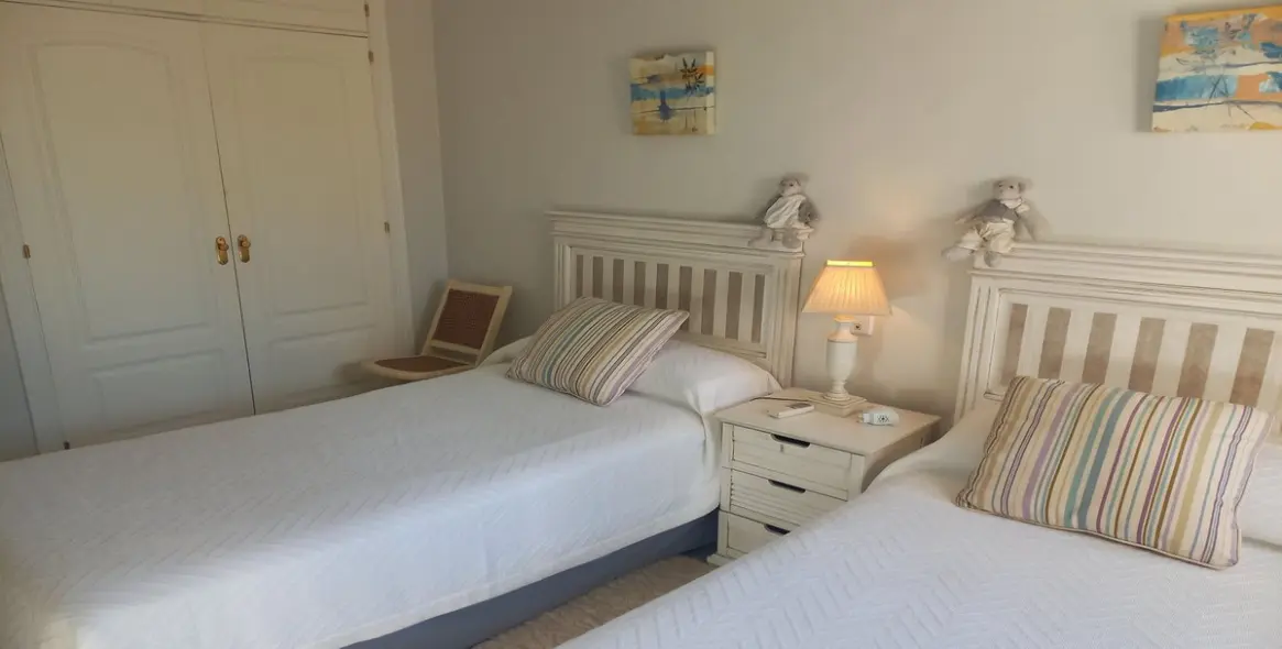 Sale of townhouse in Guadalmina Baja 14