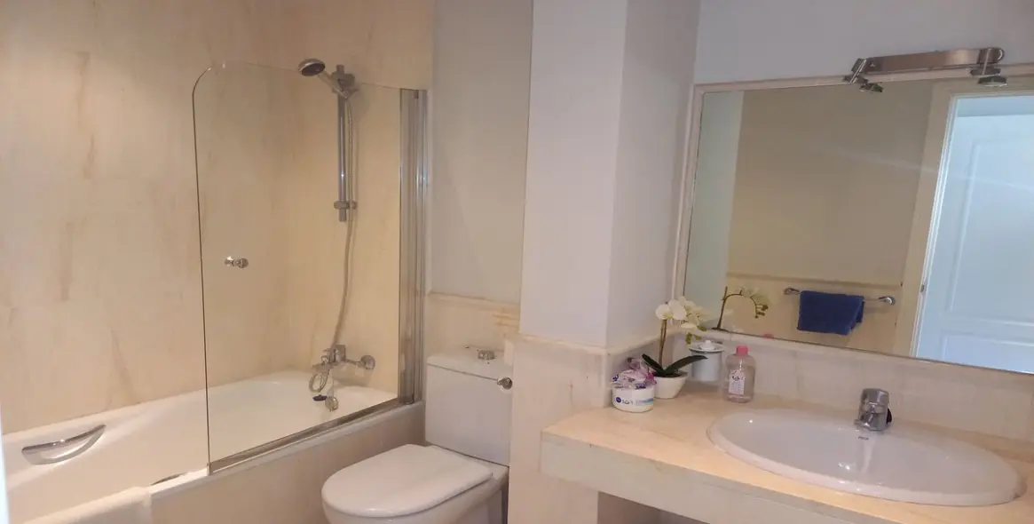 Sale of townhouse in Guadalmina Baja 15