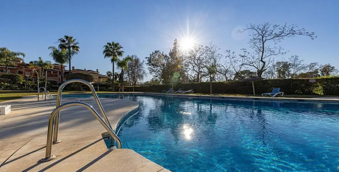 Sale of townhouse in Guadalmina Baja 22
