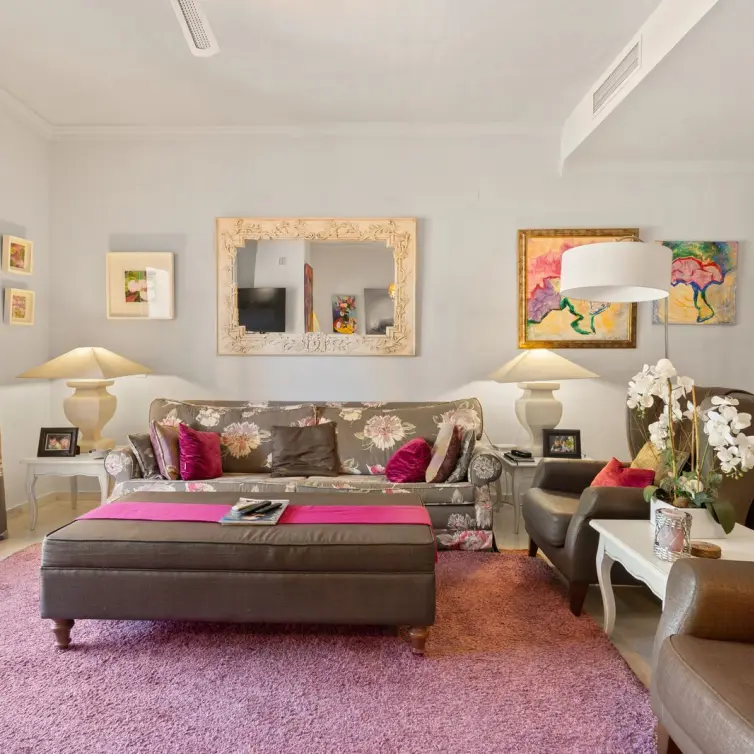 Sale of townhouse in Guadalmina Baja