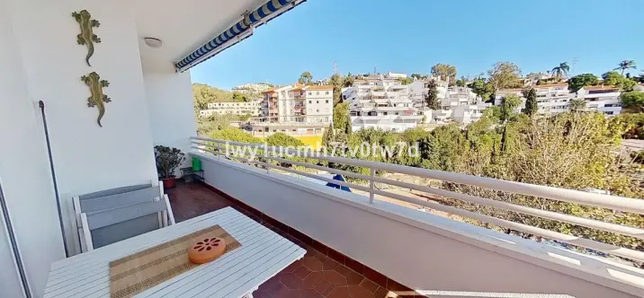 Sale of middle floor apartment in Cerrado de Calderón 0