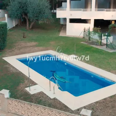 Sale of middle floor apartment in Cerrado de Calderón