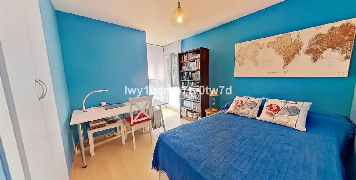 Sale of middle floor apartment in Cerrado de Calderón 16