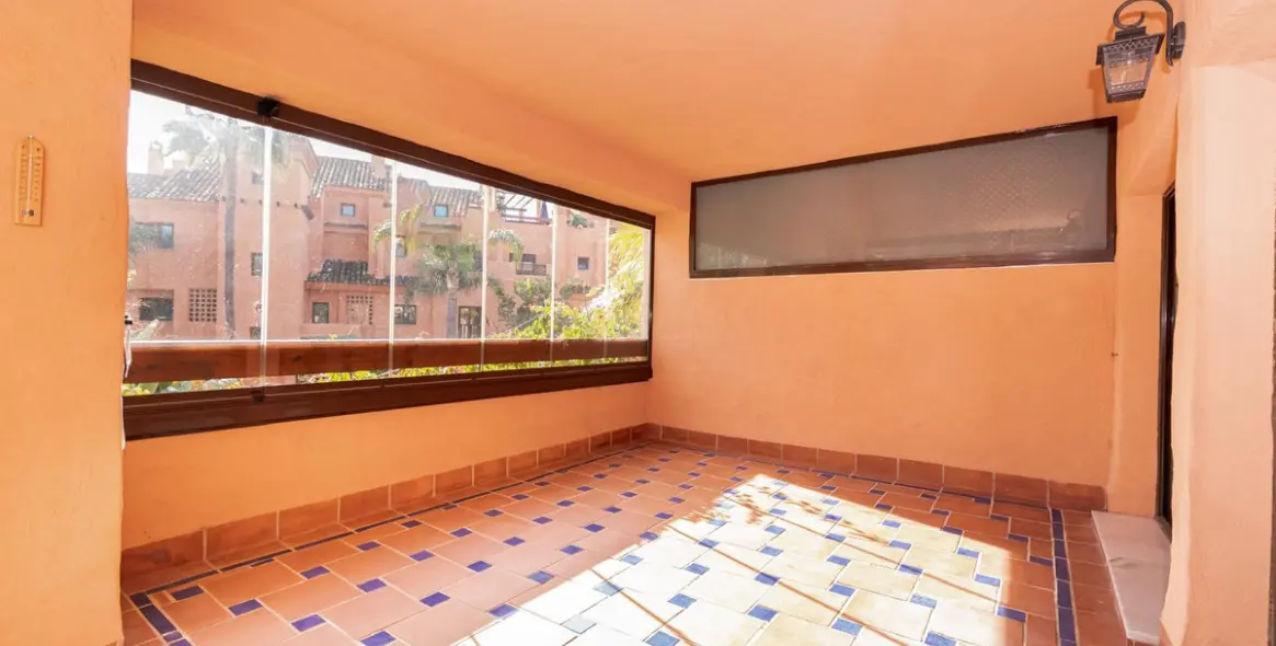 Sale of middle floor apartment in Hacienda del Sol 23