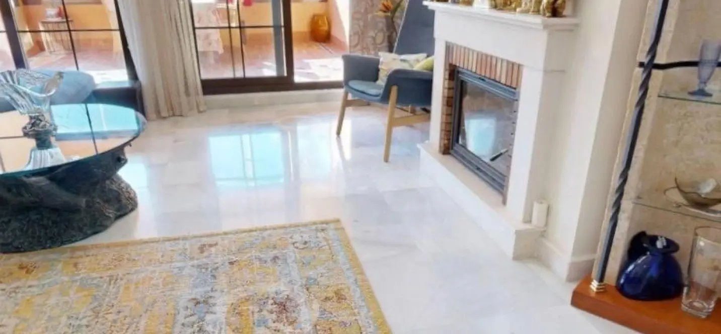 Sale of middle floor apartment in Hacienda del Sol 2