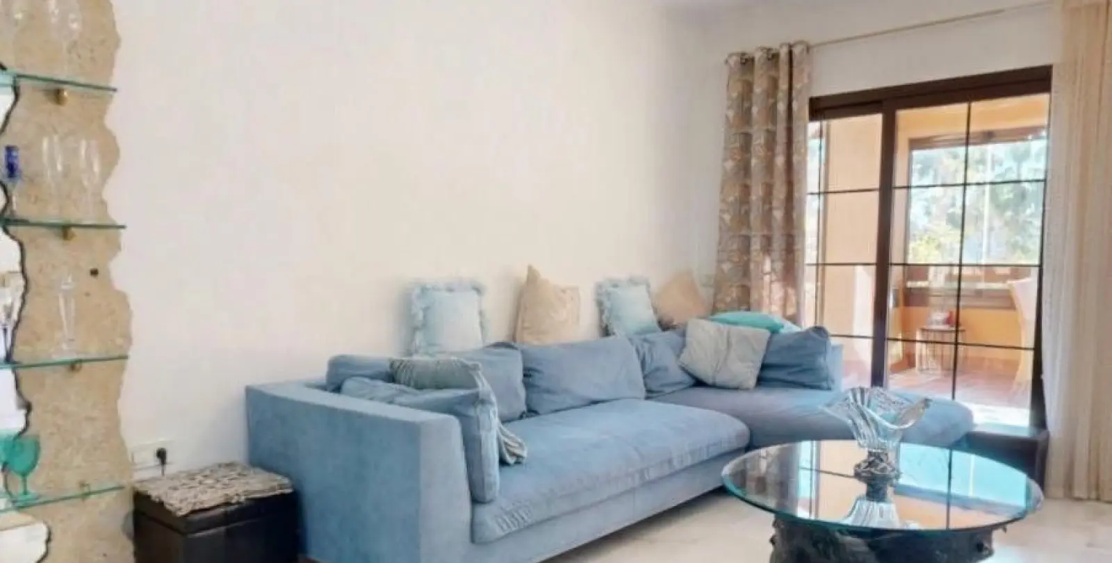 Sale of middle floor apartment in Hacienda del Sol 18