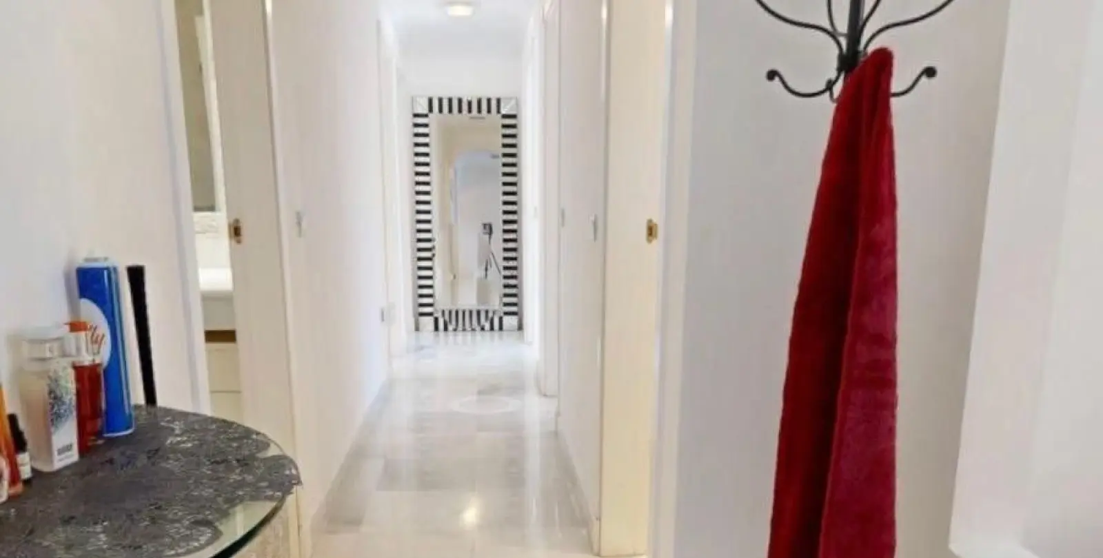 Sale of middle floor apartment in Hacienda del Sol 22