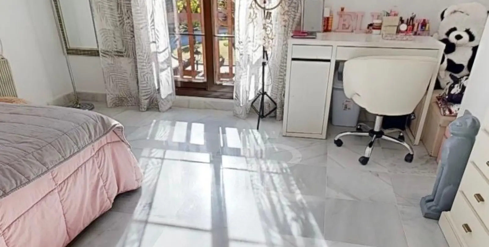 Sale of middle floor apartment in Hacienda del Sol 27