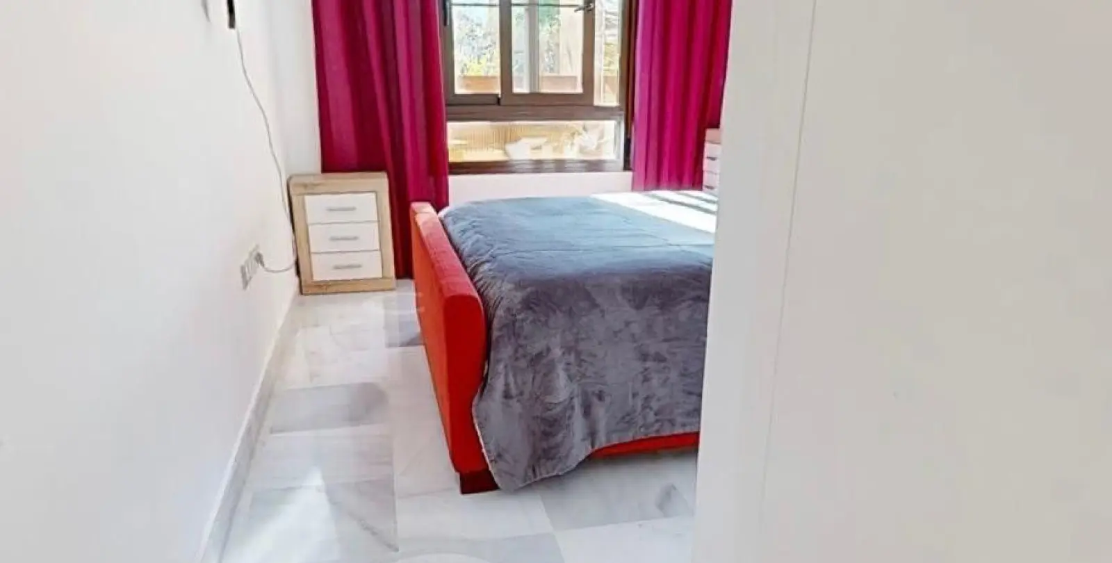 Sale of middle floor apartment in Hacienda del Sol 39