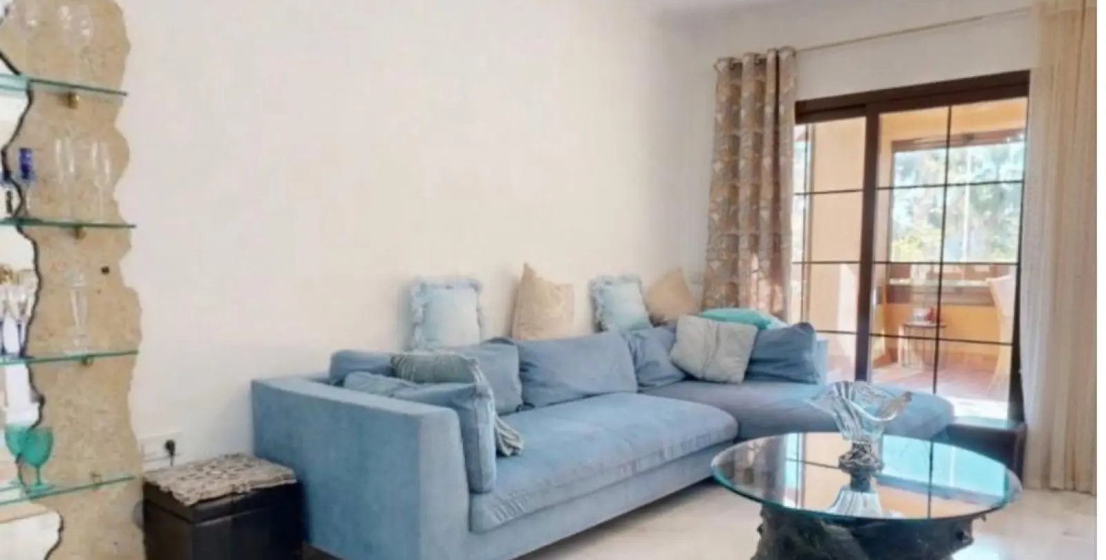 Sale of middle floor apartment in Hacienda del Sol 44