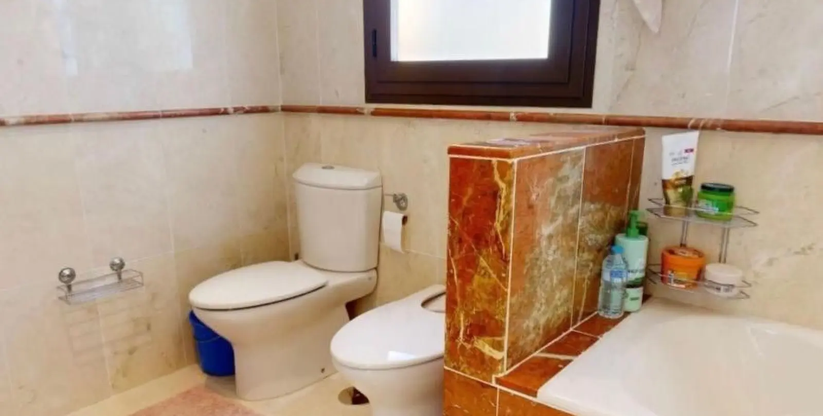 Sale of middle floor apartment in Hacienda del Sol 53