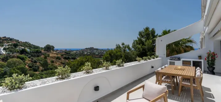 Sale of middle floor apartment in La Quinta 2