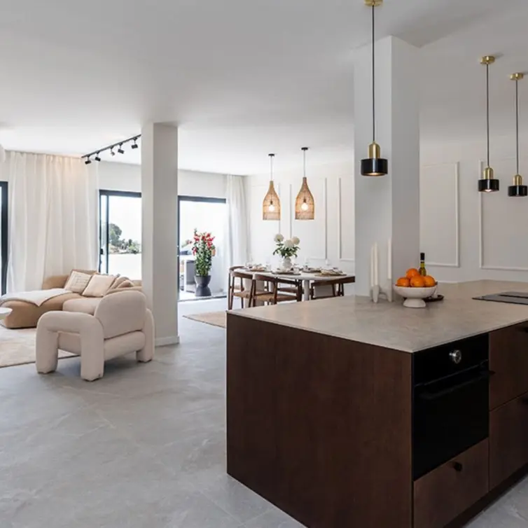 Sale of middle floor apartment in La Quinta