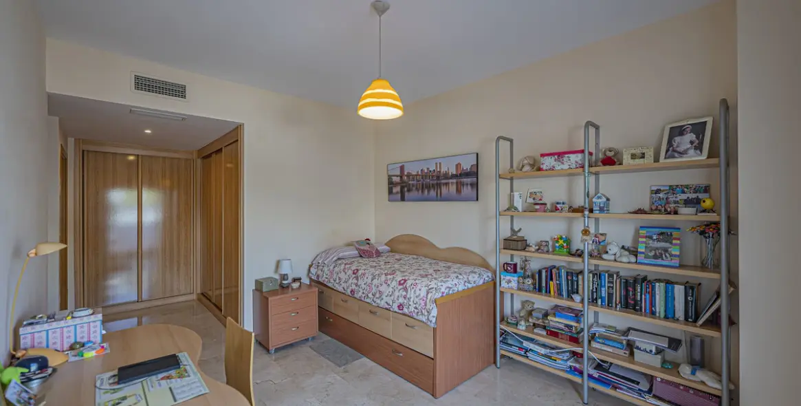 Продажа пентхауса в Selwo 13