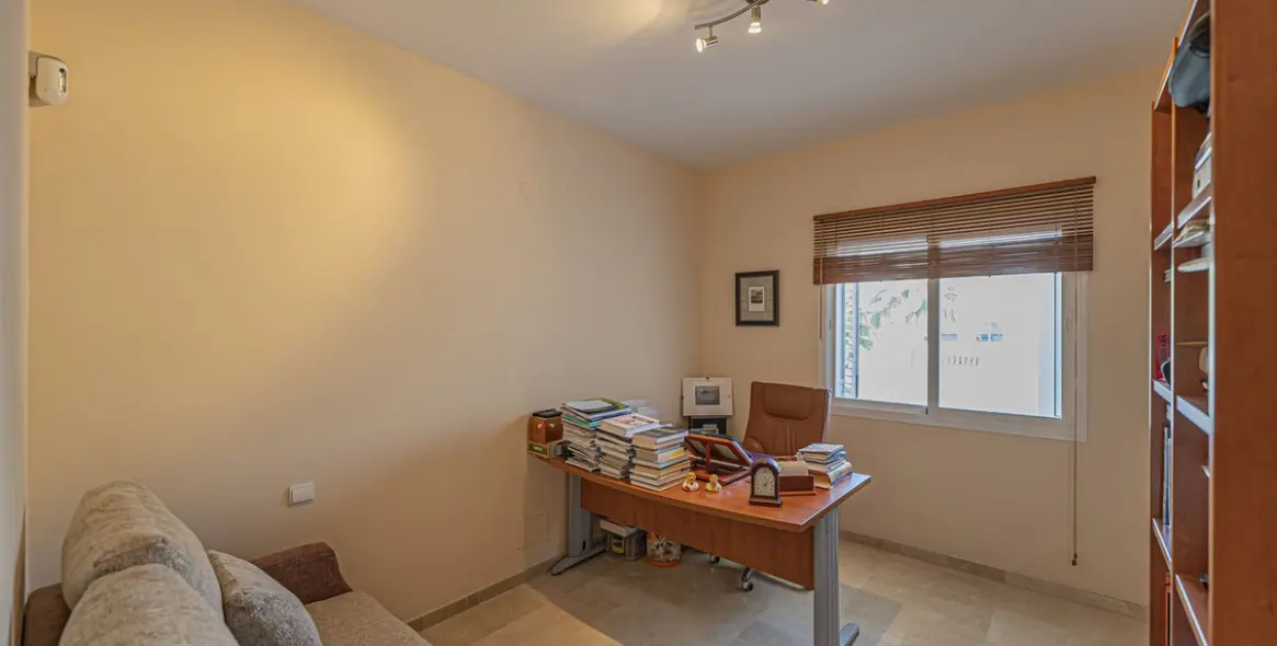 Продажа пентхауса в Selwo 16