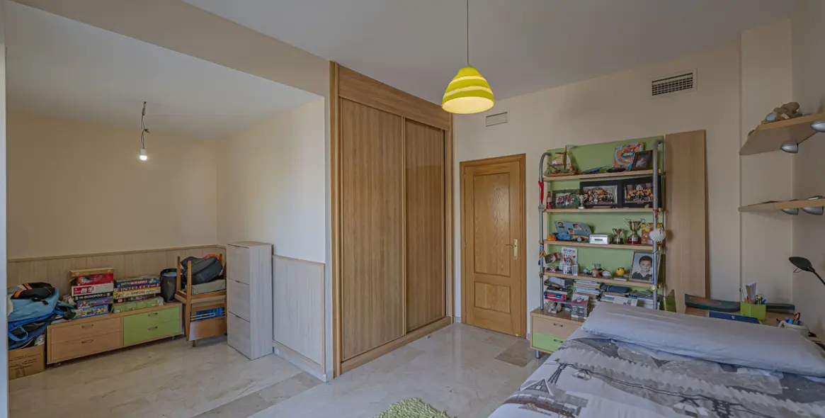 Продажа пентхауса в Selwo 20