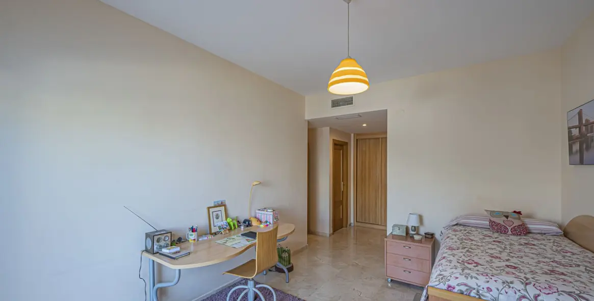 Продажа пентхауса в Selwo 19