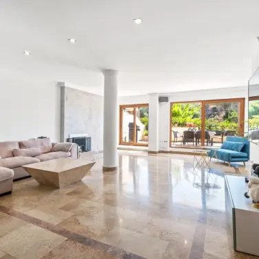 Venta de apartamento en planta baja en The Golden Mile